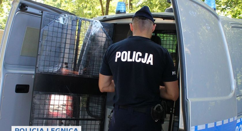 30-letni recydywista może wrócić za kraty na 7,5 roku. Wolność oddał za kilka flaszek 