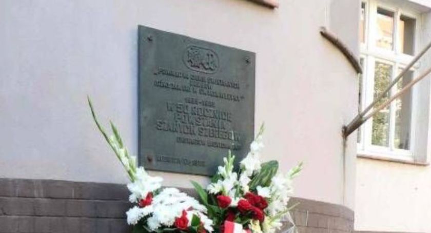 Tablica Szarych Szeregów zmieni adres. Urząd miasta wskazał nową lokalizację