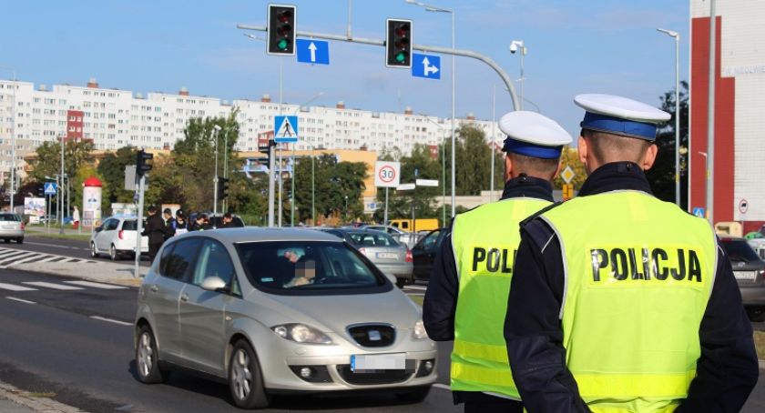 Pijany traktorzysta zatrzymany pod Legnicą. Miał ponad dwa promile alkoholu