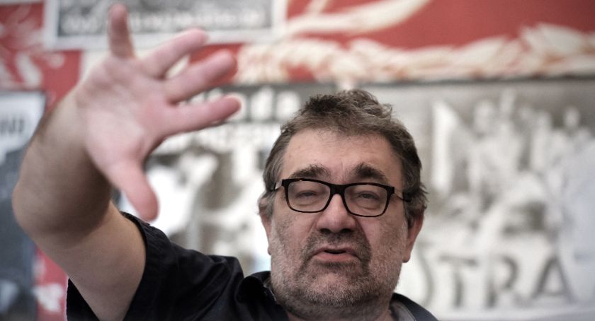 Jacek Głomb: „Teatr można rozwalić w miesiąc, ale buduje się go latami” [WYWIAD]