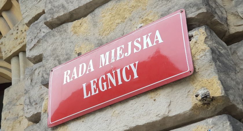Uroczysta sesja rady miejskiej – dyrektor Radia Plus zostanie honorowym obywatelem