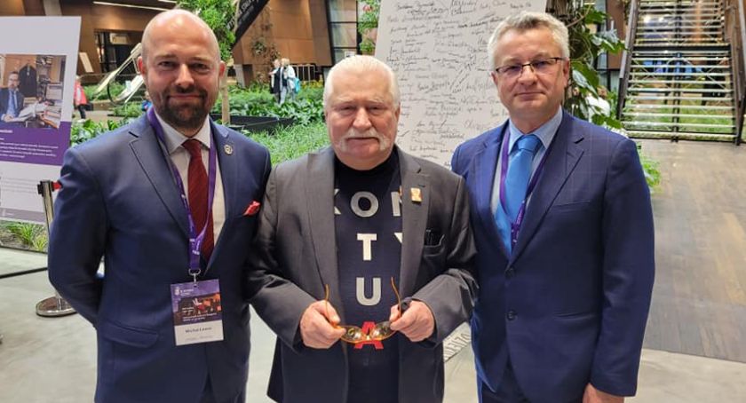 Sędzia Michał Lewoc odebrał odznaczenie za walkę o niezależne sądy w Polsce