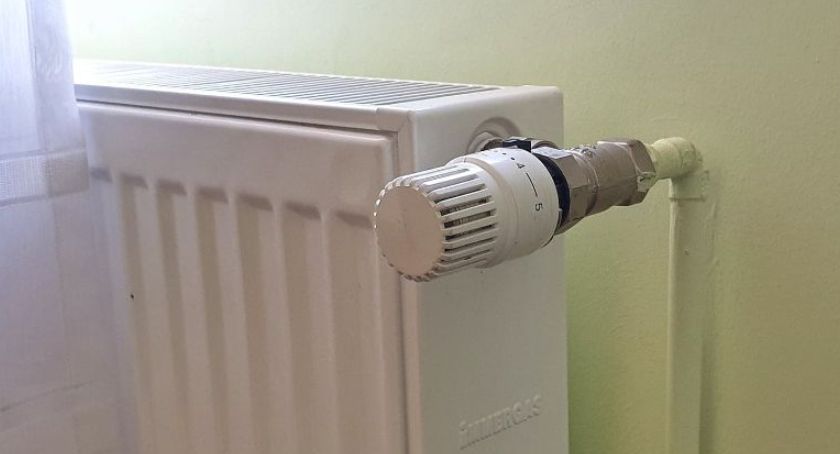 Sezon grzewczy w Legnicy – kiedy spółdzielnie mieszkaniowe odkręcą kurki?