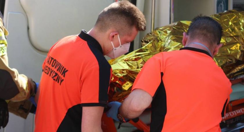 Samochód potrącił na pasach 14-latkę. Dziewczynka wracała ze szkoły do domu dziecka