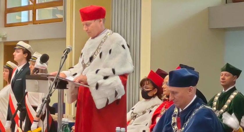 Ostatnia inauguracja roku akademickiego w PWSZ im. Witelona w Legnicy [ZDJĘCIA]