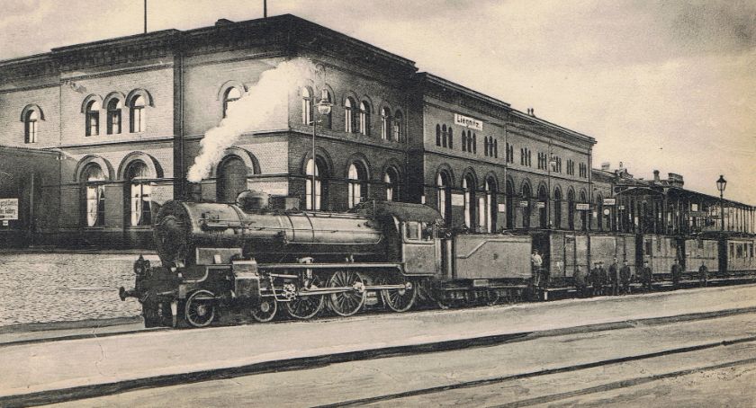 Dokładnie 177 lat temu do Legnicy przyjechał pierwszy pociąg! Archiwalne zdjęcia dworca  