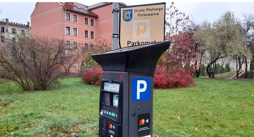 Strefa Płatnego Parkowania w Legnicy – czy urząd miasta przejmie parkingi?
