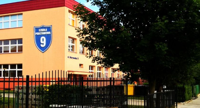 Koronawirus szaleje w legnickich szkołach. Na zdalnym nauczaniu jest już łącznie 50 klas! 