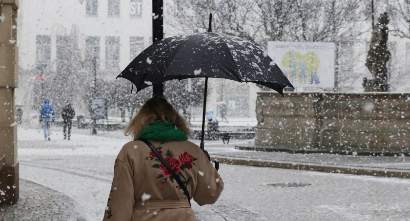 Zima za pasem. W drugiej połowie listopada w Legnicy spadnie śnieg, będzie mróźno