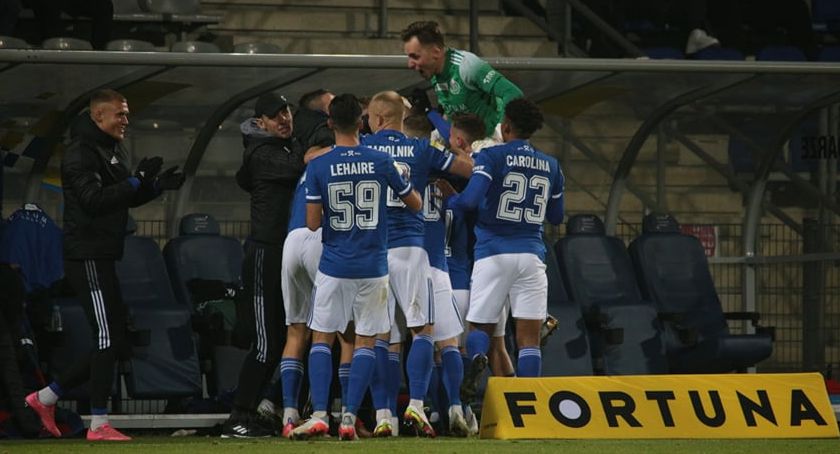 Miedź wygrała derby z Górnikiem Polkowice i została liderem Fortuna I Ligi!