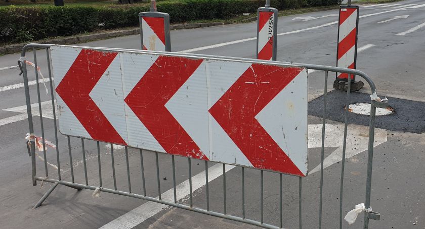 Śmiać się czy płakać? Kolejny falstart remontu kilku metrów alei Rzeczypospolitej!