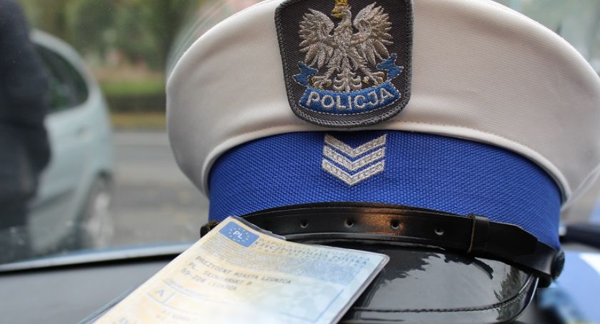 2,6 promila – tyle wydmuchał kierowca jadący samochodem przez Legnicę