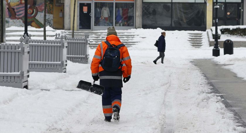 LPGK szykuje się na zimę. Spółka uzbroiła się w ponad tysiąc ton piasku i soli