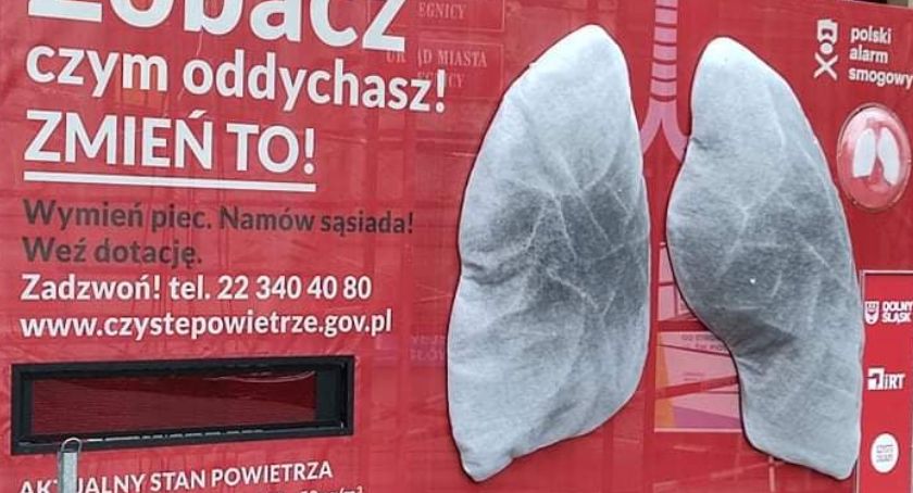 Mobilne płuca przyjechały do Legnicy białe, jak śnieg. Po dwóch tygodniach wyjechały czarne