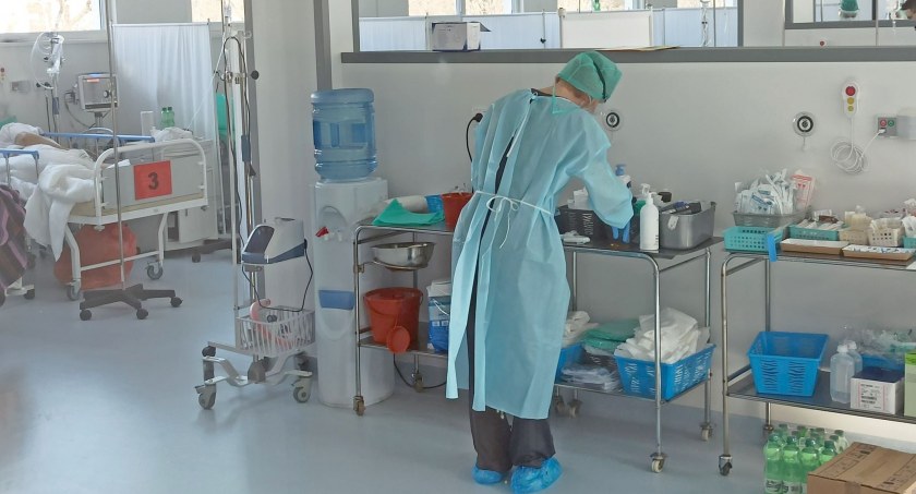 Koronawirus w Legnicy. Są nowe zakażenia. Zmarły trzy osoby chore na Covid-19  