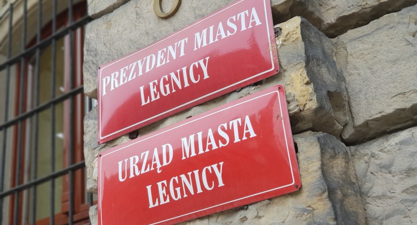 Dotacje na likwidację kopciuchów w Legnicy – urząd miasta przyjmuje wnioski