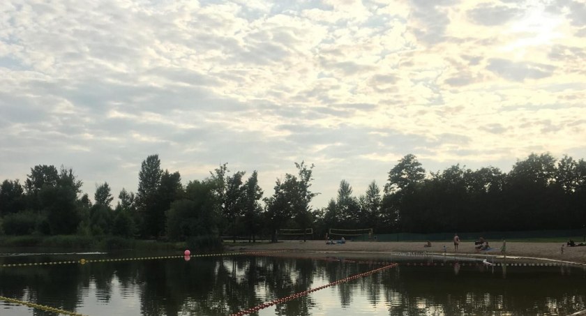 Gmina Miłkowice sprzedała jezioro. Kultowe Jezierzany mają nowego właściciela
