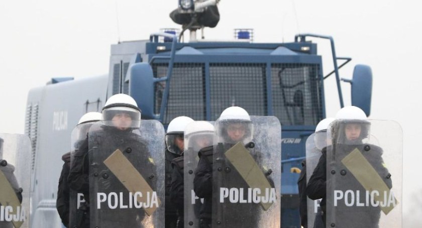 Uwaga - rząd wprowadził stopień alarmowy ALFA-CRP na terenie całej Polski!