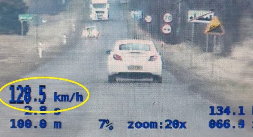 Mamy pierwszą ofiarę nowych przepisów. 2500 złotych mandatu dla kierowcy opla!