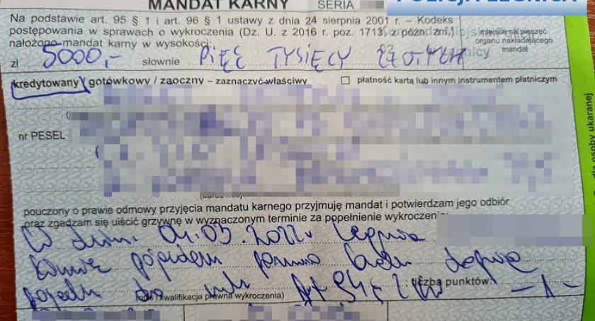 Jechał pod wpływem narkotyków samochodem bez przeglądu. Dostał 5 tys. zł mandatu
