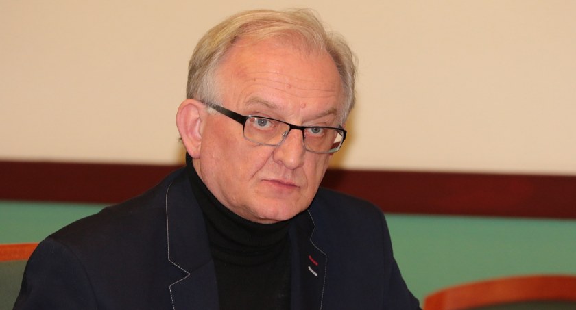 Rzecznik prezydenta Legnicy odszedł z pracy. Ratusz szuka jego następcy