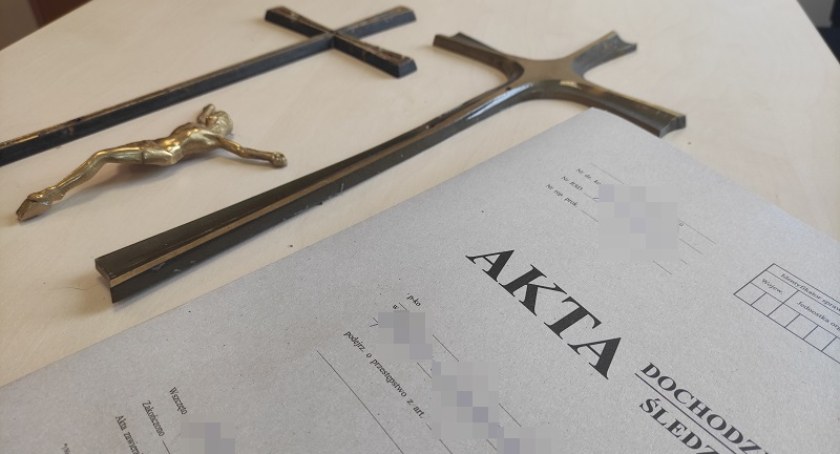 Policja zatrzymała złodzieja, który buszował po cmentarzu przy ul. Wrocławskiej