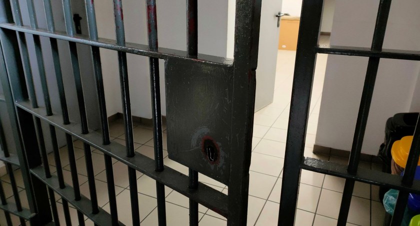 Legnicka policja złapała 6 poszukiwanych osób. Najmłodszy zatrzymany ma 16 lat 