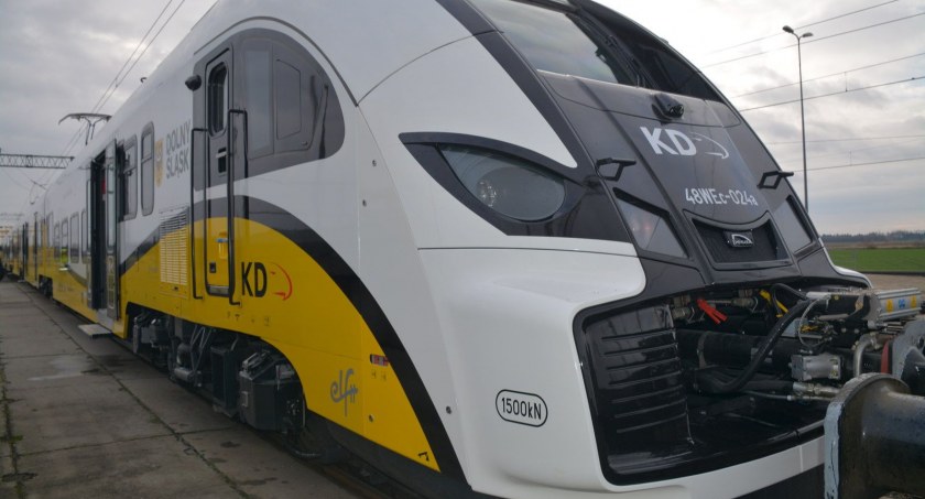 Koleje Dolnośląskie kupią dwanaście nowych pociągów. Elfy rozpędzają się do 160 km/h!