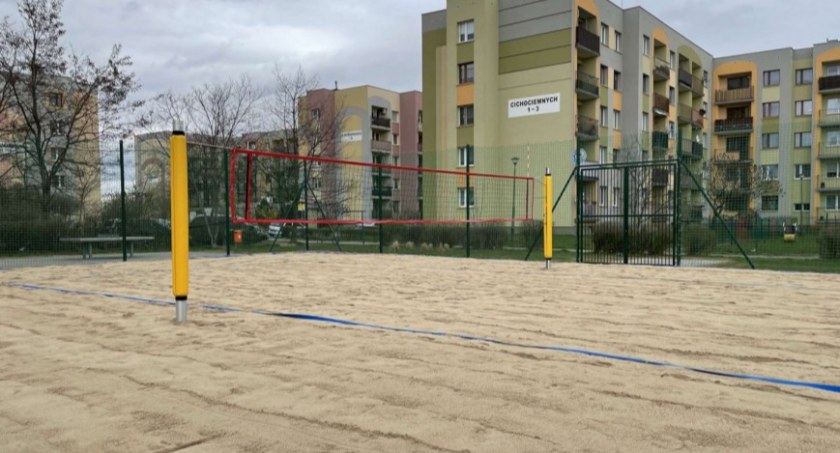 Piekary mają boisko do siatkówki plażowej! Powstało w ramach LBO 2021