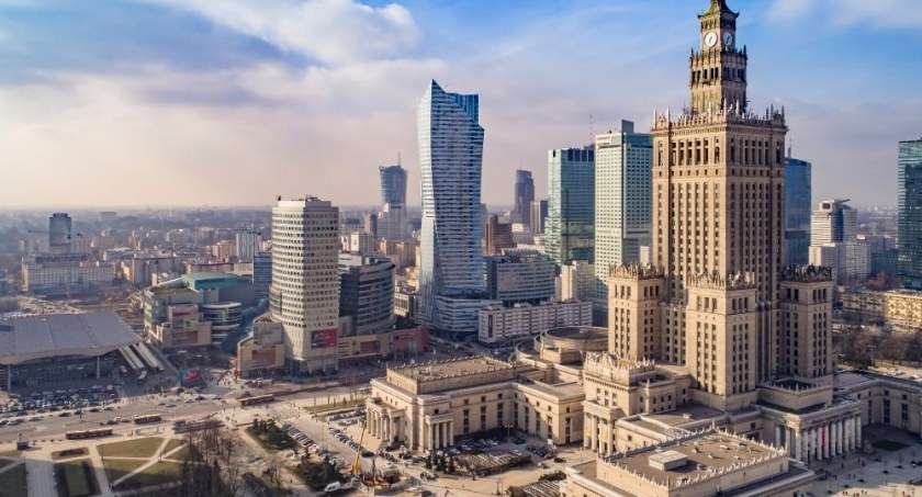 Firmy z Warszawy w jednym miejscu - gdzie je znaleźć?