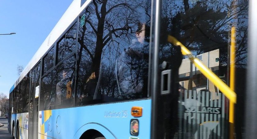 Pasażerowie proszą urzędników o dodatkowe przystanki autobusowe