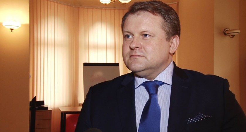 Uchodźcy z Ukrainy na celowniku oszustów. Rzecznik konsumentów ostrzega