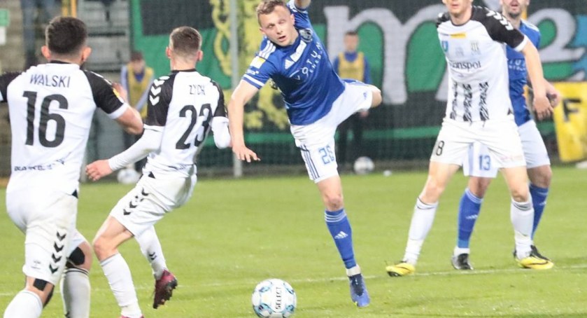 Fortuna I Liga nie zwalnia. We wtorek Miedź zagra w Sosnowcu z Zagłębiem