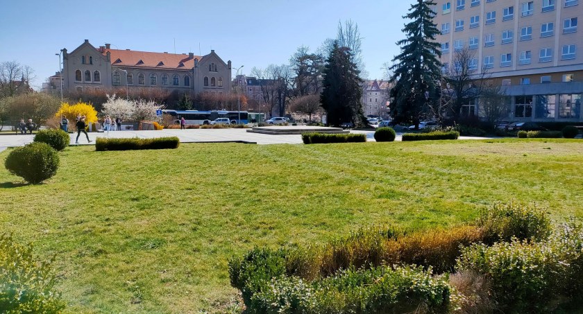 Konsorcjum firm Budrim z Kunic i Rotomat z Wrocławia przebuduje Plac Słowiański za blisko 30 mln zł 