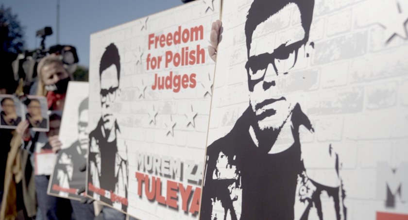 Naprawiacze Świata zapraszają do Kina Piast na film „Sędziowie pod presją” i spotkanie z Igorem Tuleyą