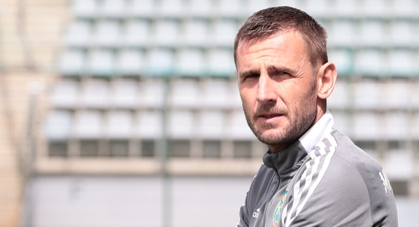 Najpierw awans, potem egzamin. Wojciech Łobodziński z licencją trenerską UEFA Pro