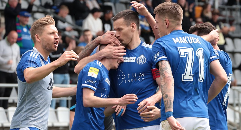 Piłkarzy Miedzi Legnica nadal ubierać będzie światowy potentat