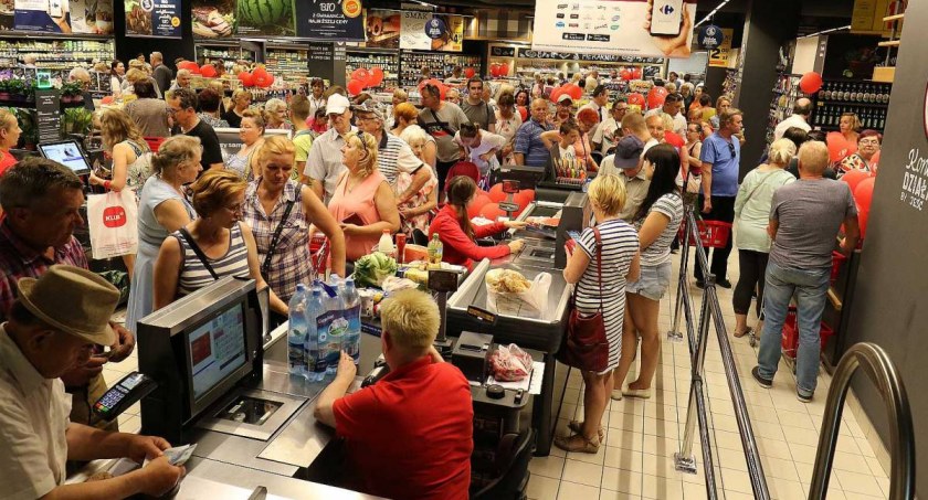 Czy sklepy marki Carrefour w Legnicy zostaną zlikwidowane jeszcze w tym roku? 