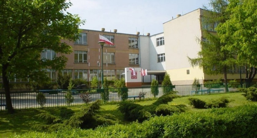 W Zespole Szkół Budowlanych będzie cieplej. Inwestycja za blisko 7 mln zł
