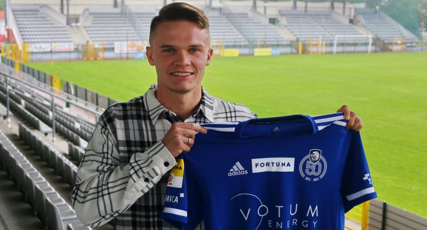 Pierwszy transfer Miedzi Legnica przed ekstraklasą. To były piłkarz Pogoni Szczecin