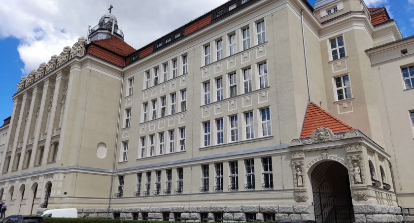 Seminarium duchowne w Legnicy do likwidacji. Za mało kandydatów na księży