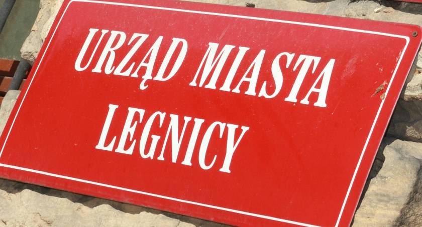 Legnica dostała grant. 1,2 mln zł na laptopy dla dzieci z rodzin pegeerowskich