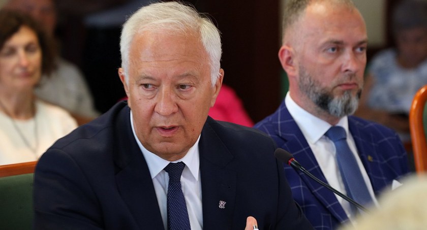 Prezydent Tadeusz Krzakowski z wotum zaufania od rady miejskiej
