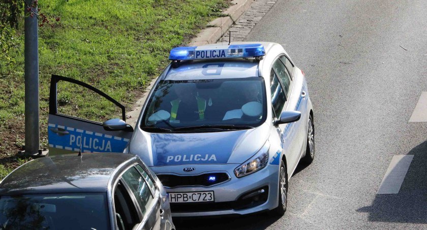 Ukrywający się przed więzieniem 34-latek w rękach policji. Wpadł przez głupotę kolegi 
