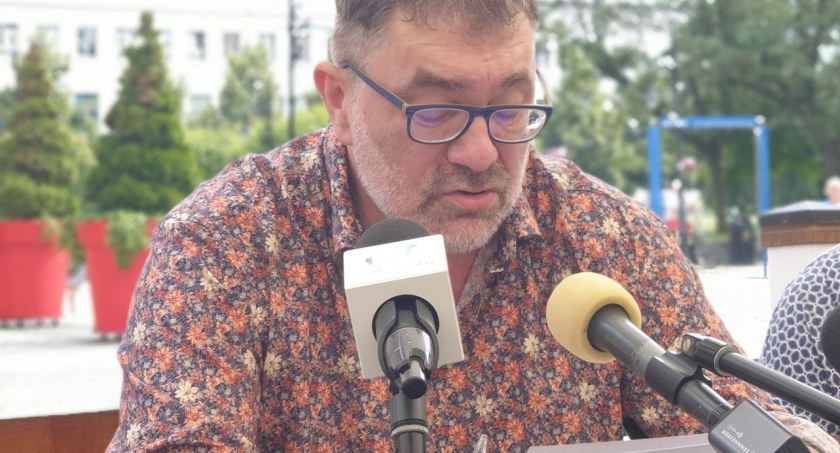 Czy prezydent chce zniszczyć teatr bo nie lubi jego dyrektora?  Głomb odpowiada Krzakowskiemu 