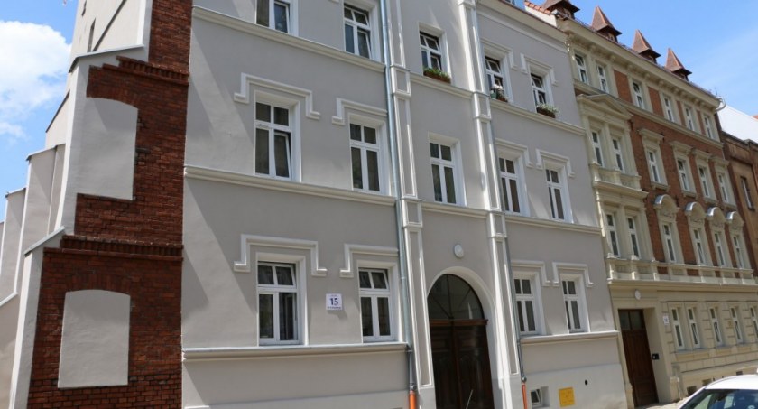 Dawny blask odzyskały kamienice przy ul. Pobożnego. Zobacz efekty rewitalizacji budynków [FOTO]