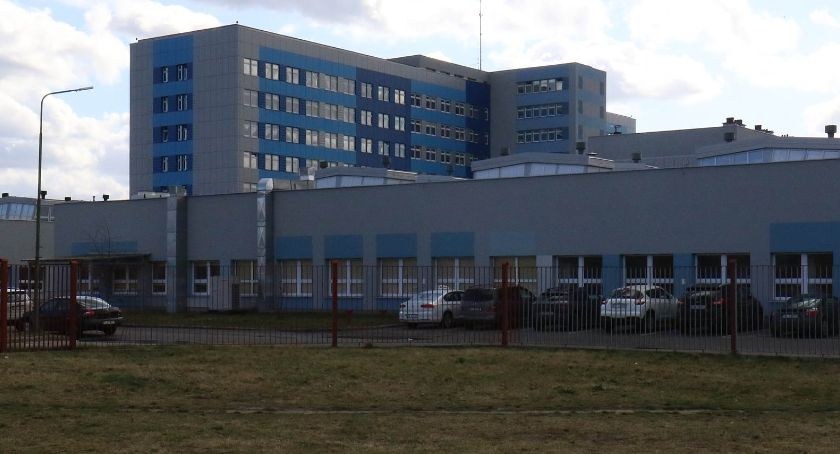 W legnickim szpitalu będzie działać punkt POZ. Lecznica szuka lekarzy - można dobrze zarobić! 
