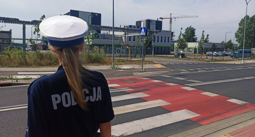 Policyjna akcja na pasach w Legnicy – posypały się mandaty i punkty karne