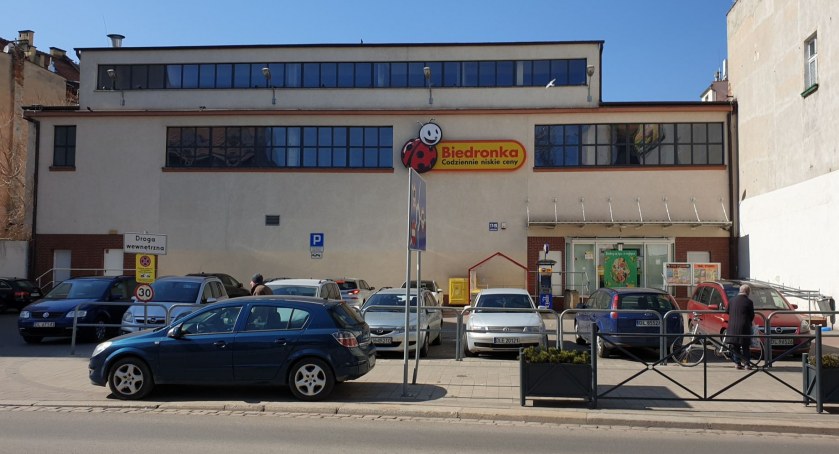 Biedronki otwarte w niedziele. W którym sklepie w Legnicy zrobimy zakupy?