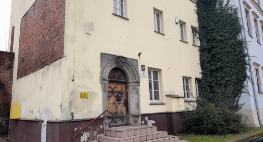 Zabytkowa kamienica w centrum Legnicy do wynajęcia na 15 lat
